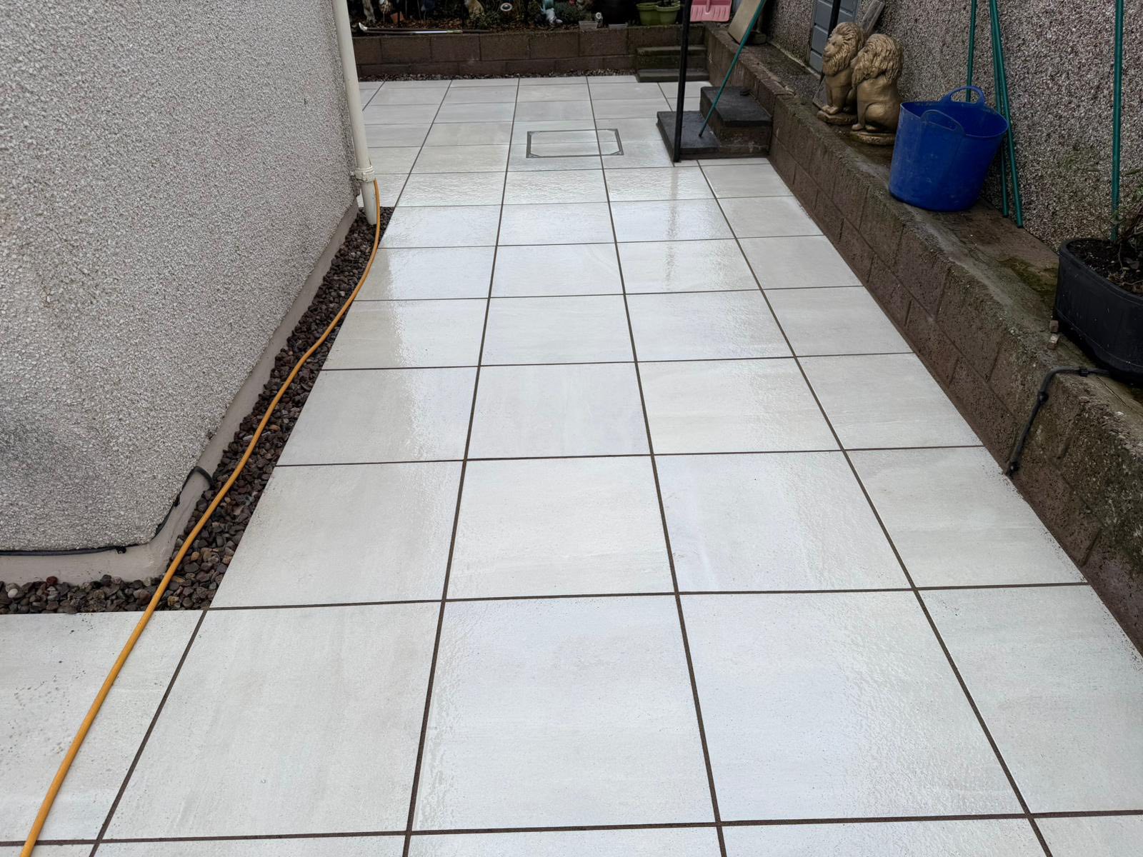 Landscaped garden with new patio finish image 2