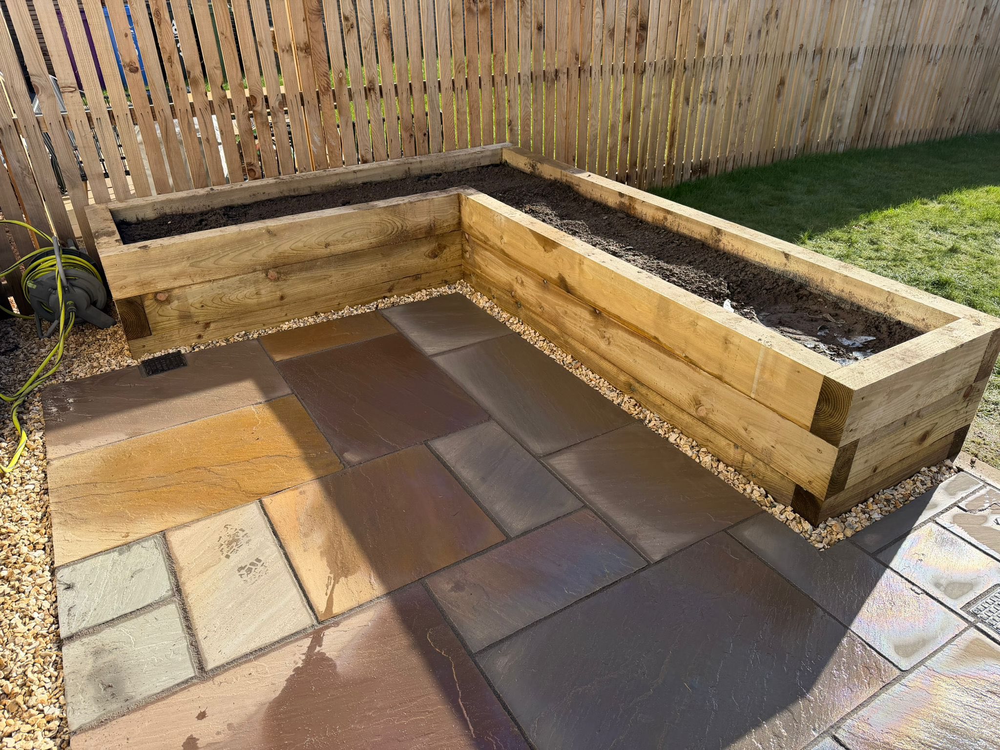 Sunset Buff Indian sandstone patio image 1
