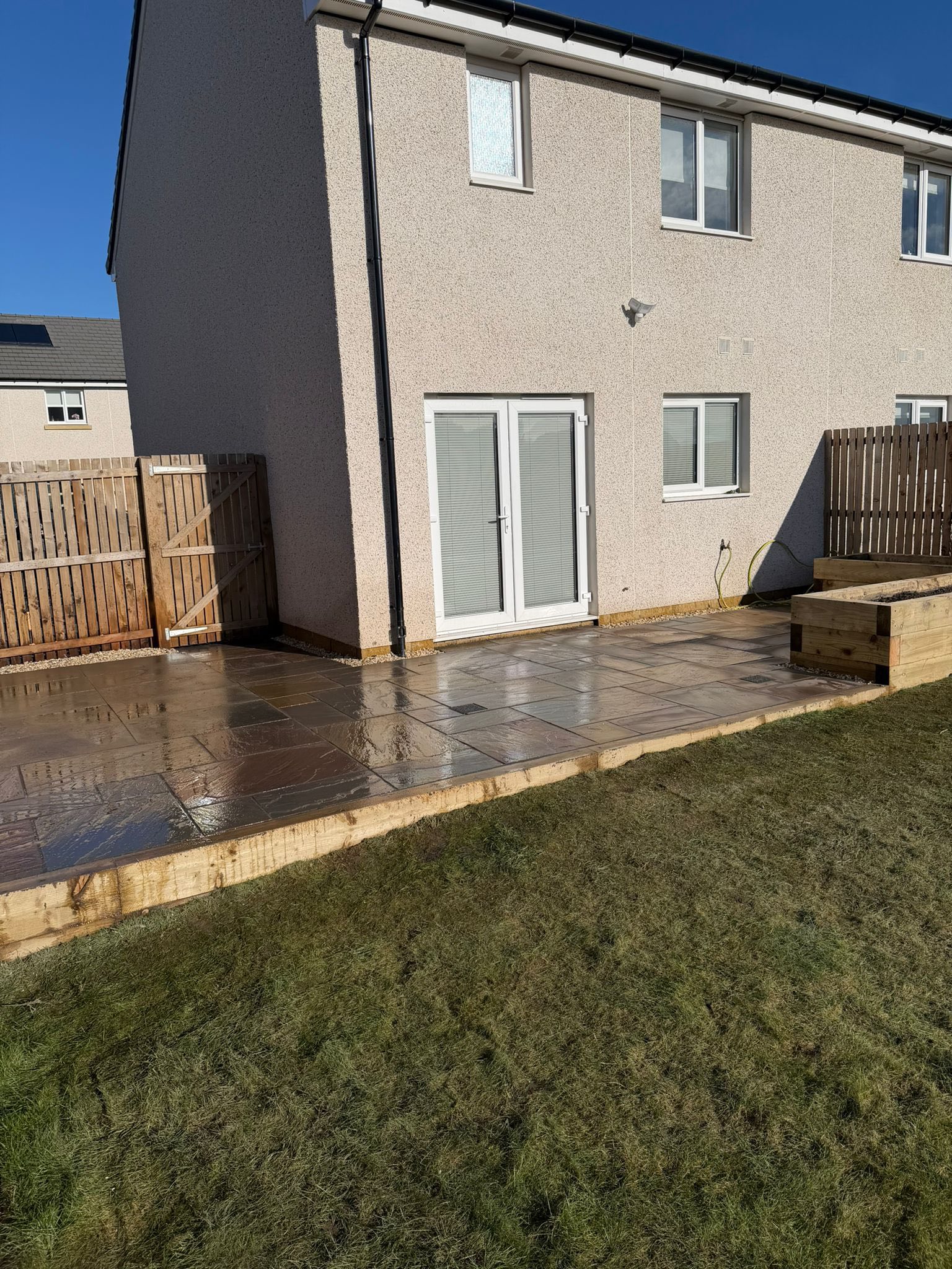 Sunset Buff Indian sandstone patio image 3